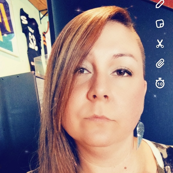 Meet your Posher, Jackie - Picture 3 of 3